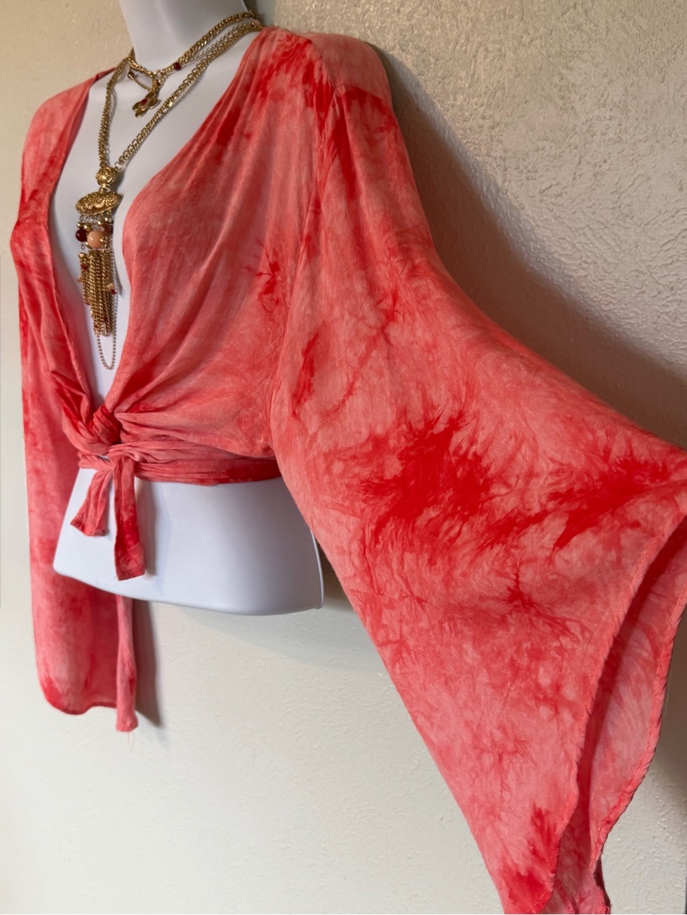 Vivid 70’s Style Bell Sleeve Peach Red Tie Dye Multi-way Crop Wrap Top Blouse